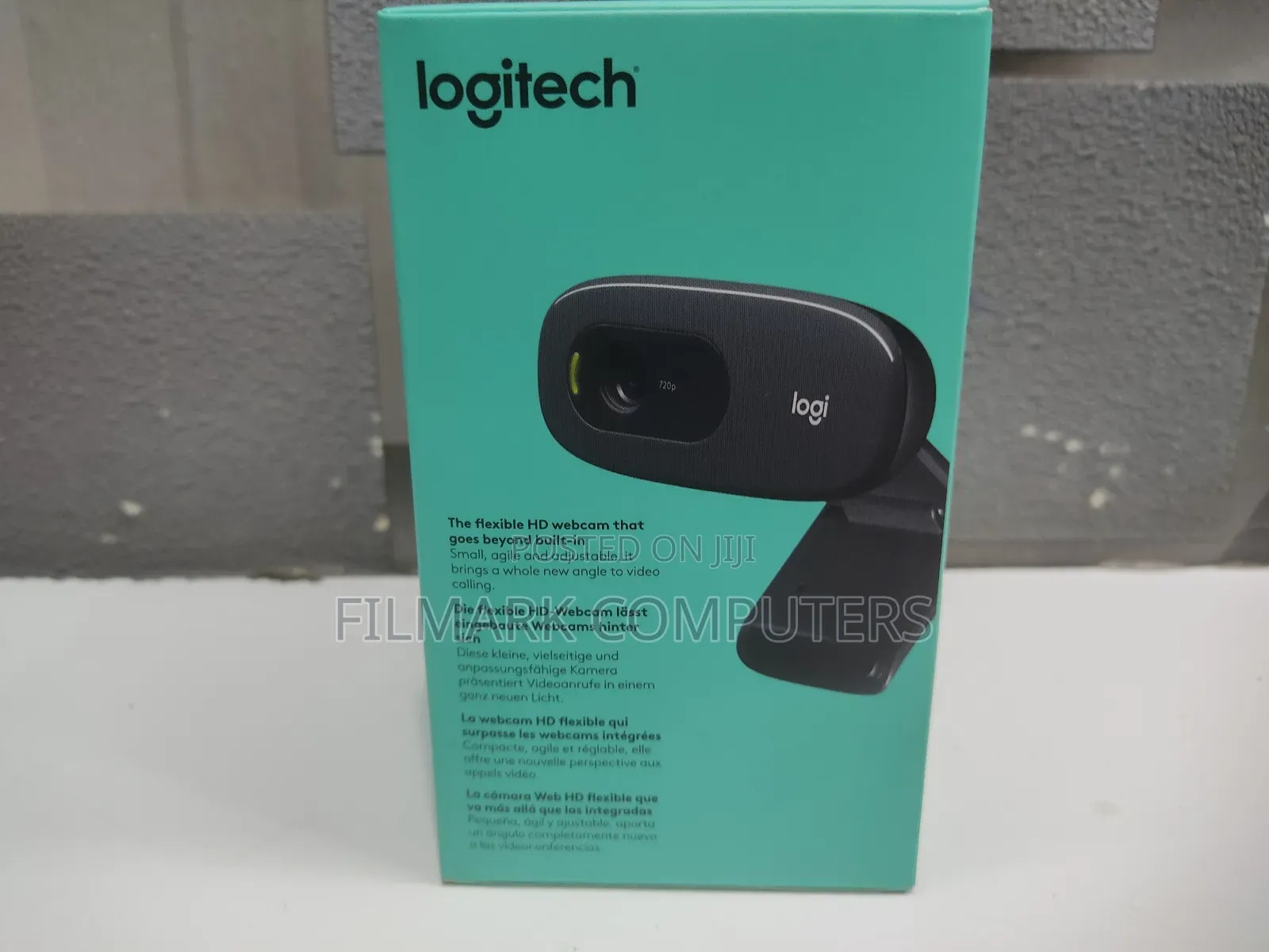 Logitech C270 HD Webcam, 720p Video With Noise Reducing Mic