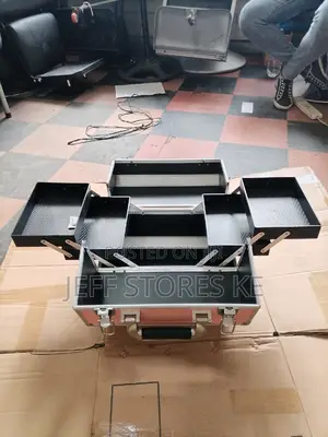 Make Up Box Kit