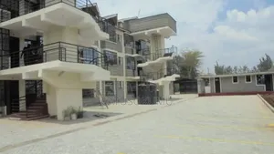 Mini Flat in Gateway Mall Area for rent