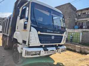 Ashokleyland Tipper 2017 White