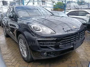 Porsche Cayenne Base AWD 2018 Black