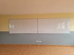 Freestand Whiteboards\\White Boards on Offer