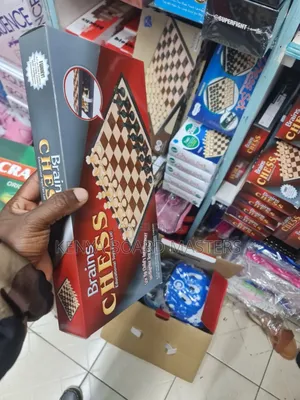 Chess Game//Chess Available