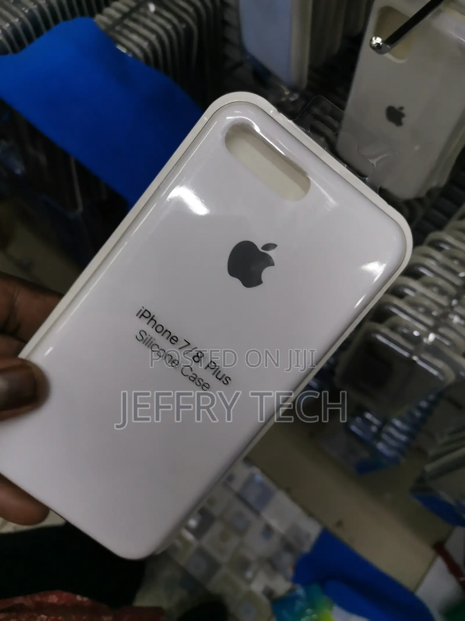 White Silicone Case Back Cover for Apple iPhone 7 Plus / 8