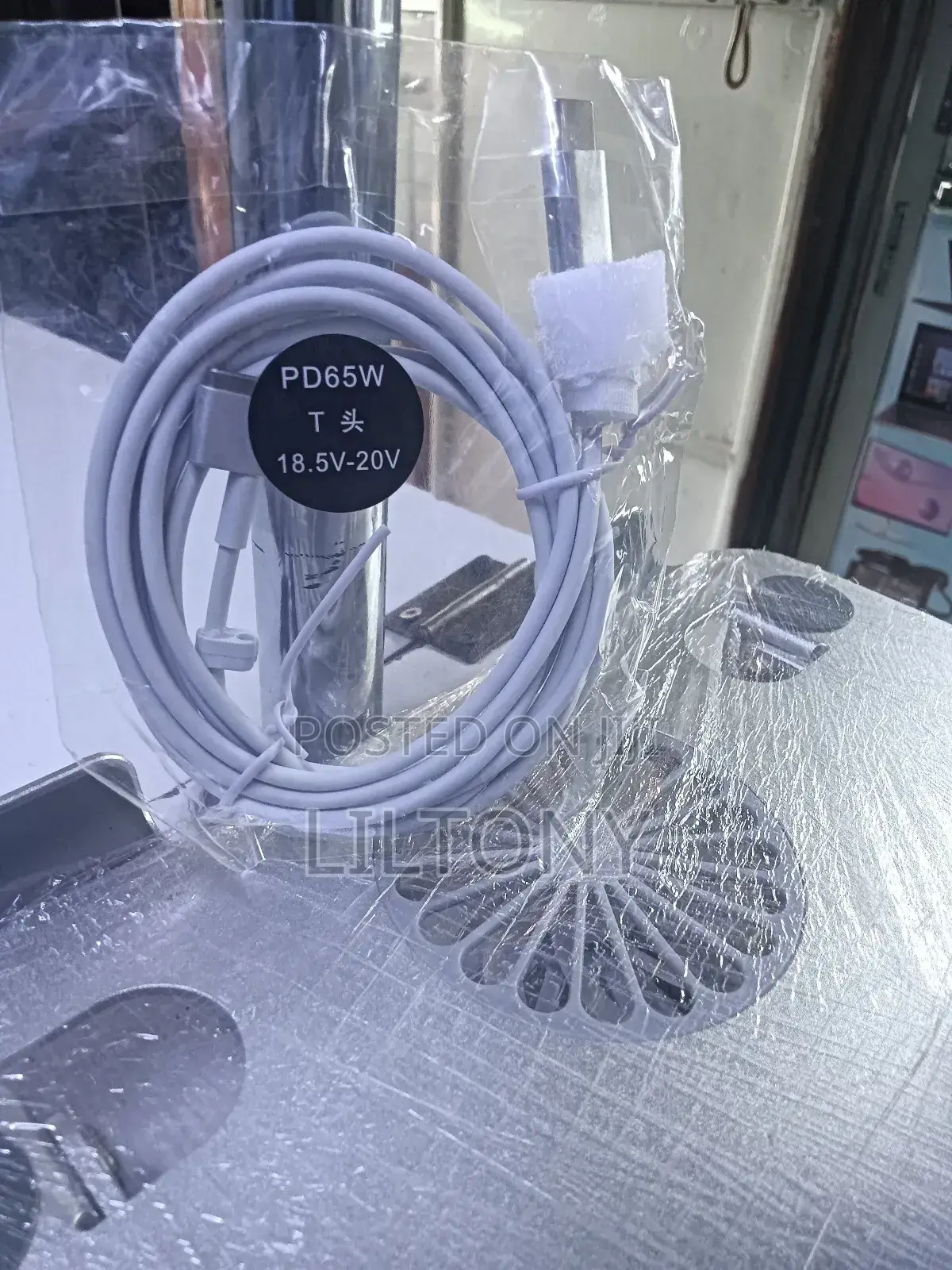 Type C to Macbook T 65W Cable