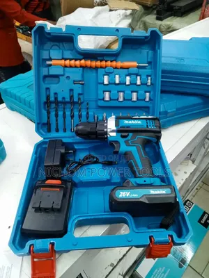 Makita Portable 26v Cordless Drill With Bits