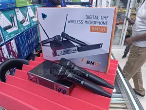 BNK BM100 2in1 Wireless Microphone