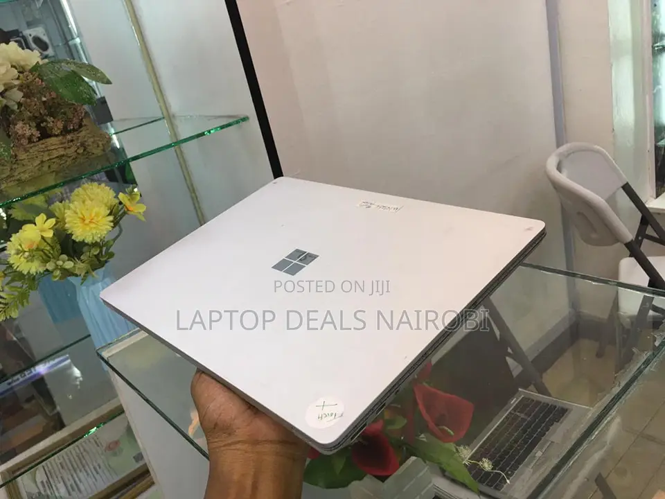 Laptop Microsoft Surface Book 2 8GB Intel Core I5 SSD 256GB