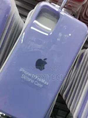 iPhone 11 Pro Max Silicone Logo Case COVER/ BACK Purple