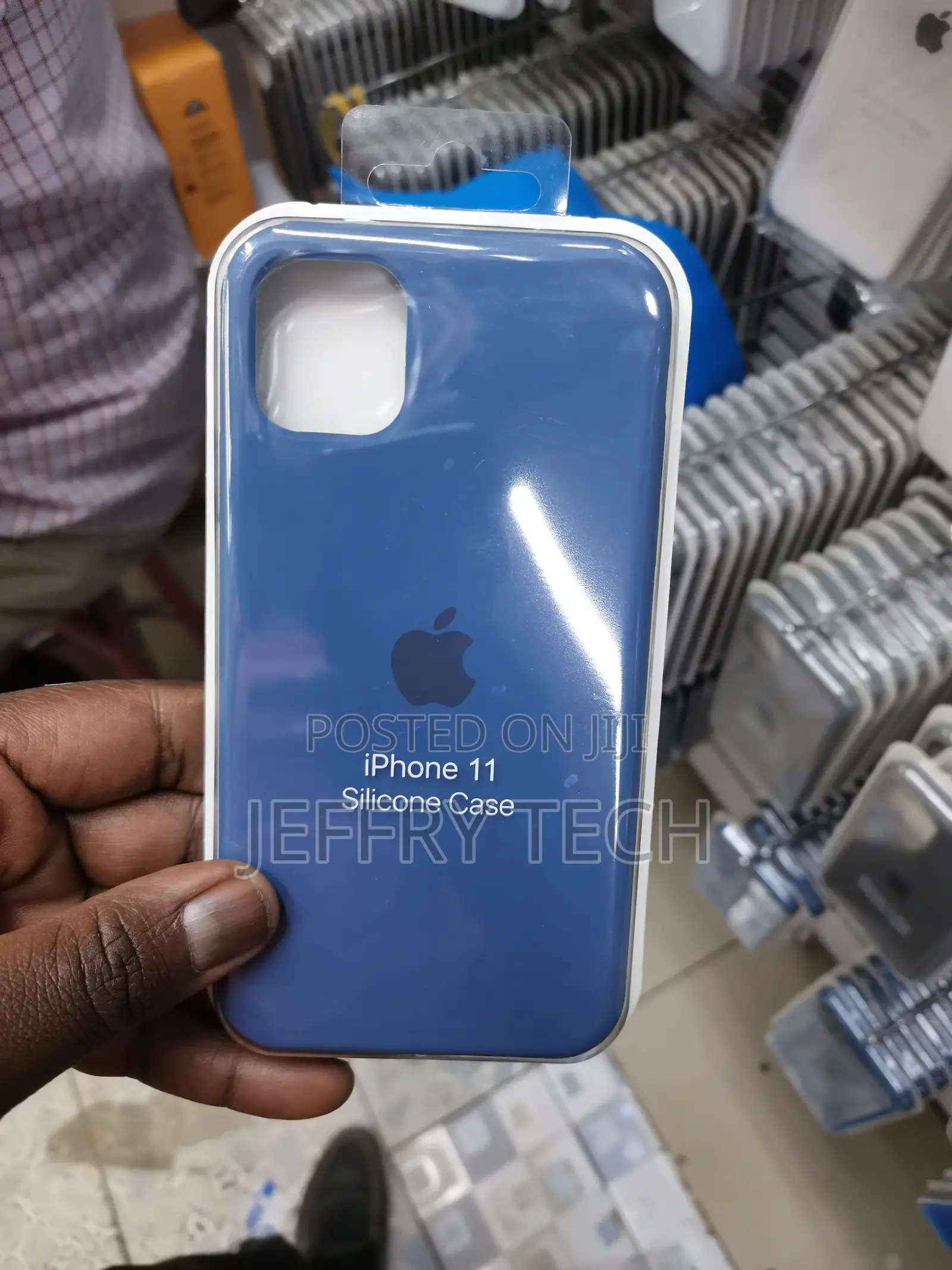 Apple Silicone Case for iPhone 11 Pro - Alaskan Blue