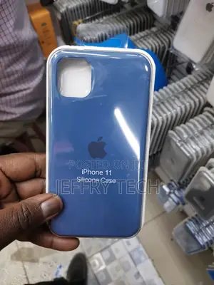 Apple Silicone Case for iPhone 11 Pro - Alaskan Blue