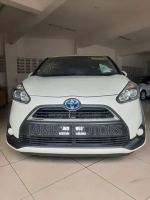 Toyota Sienta 1.5 Hybrid FWD (6-seater) 2018 White