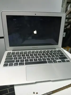 Laptop Apple MacBook Air 4GB Intel Core I5 SSD 128GB