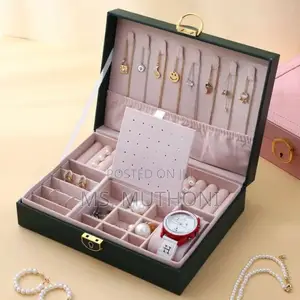 *Exquisite Large Capacity Travel / Jewelry Organizer*