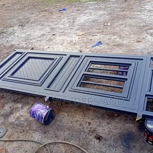 Simple Maindoors