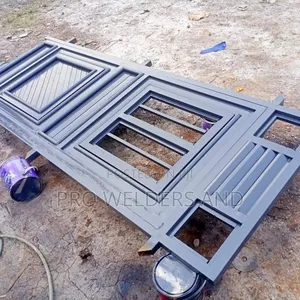 Simple Maindoors
