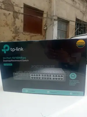 ~Tp-Link 24-Port 10/100mbps Desktop/Rackmount Switch ~