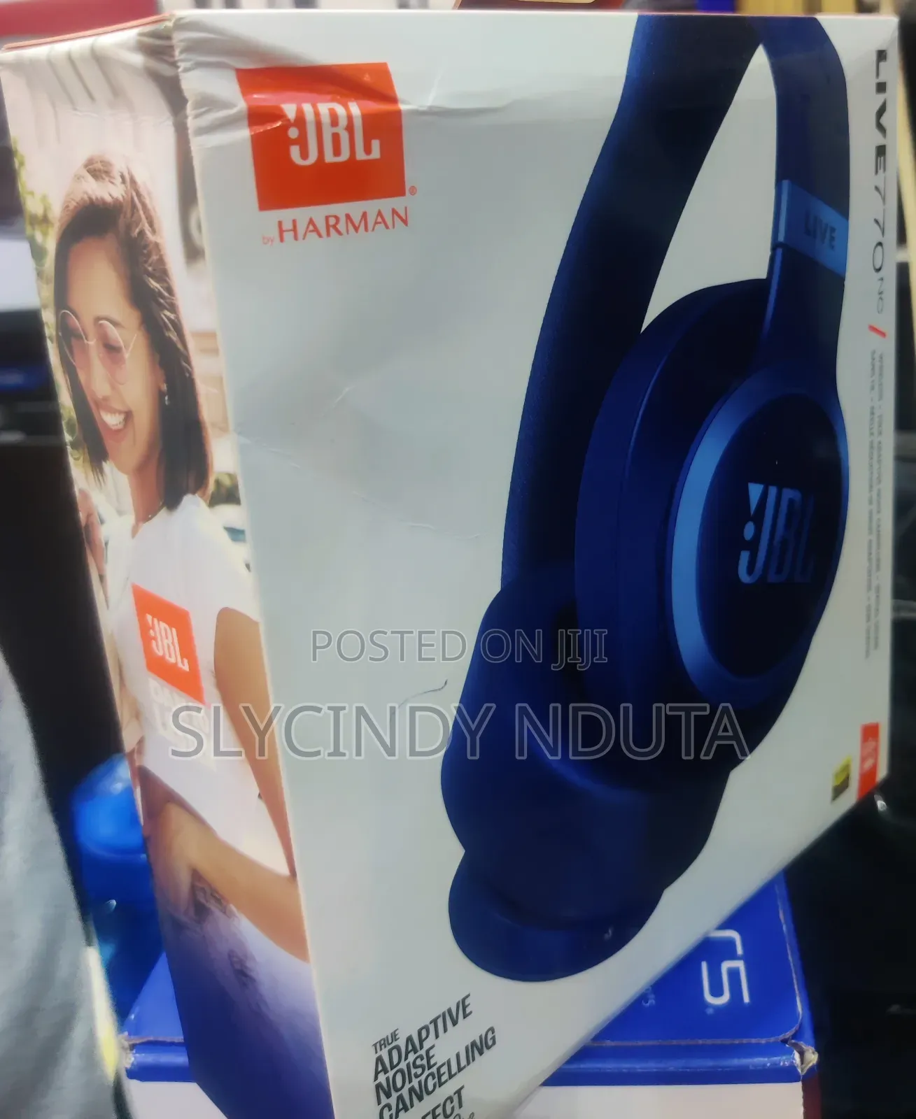 JBL Live 770NC Headphones