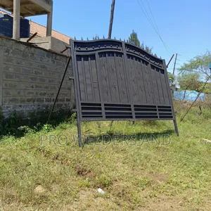 Mate Black Affordable Swinggate