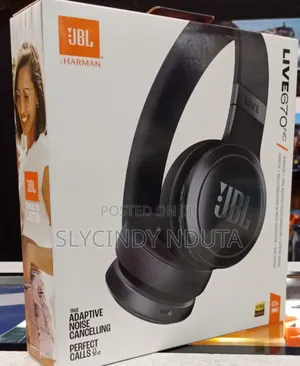 JBL Live 670NC Headphones