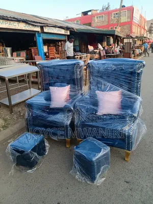 Pedicure Seats 2 Pieces, 2 Pillows and 2 Stools.