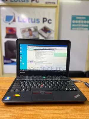 Laptop Lenovo ThinkPad X131e 4GB Intel Celeron HDD 500GB