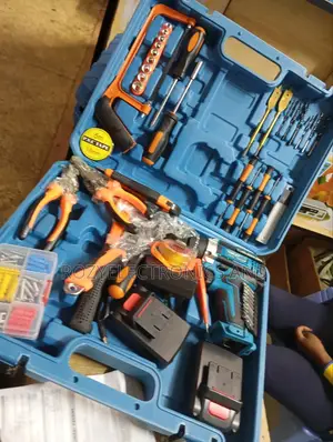 New Makita Cordless Drill 36v 2 Battery+Tools