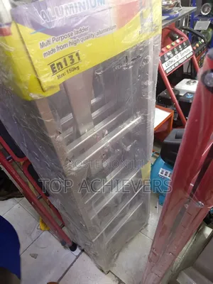 4.7m Foldable Aluminum Ladder