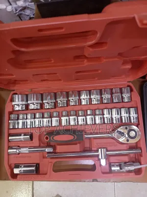 32pcs Socket Box Spanner Ratchet Set