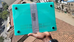 The Hard Shell Case for Apple Macbook Pro (13-Inch)