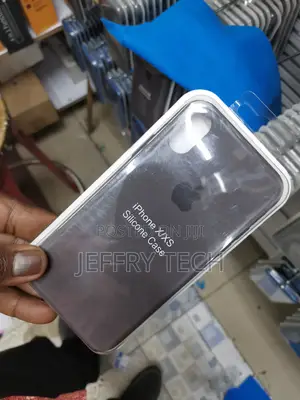 Grey iPhone X/Xs Silicone Case