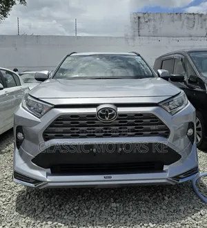 Toyota RAV4 Limited FWD 2019 Silver