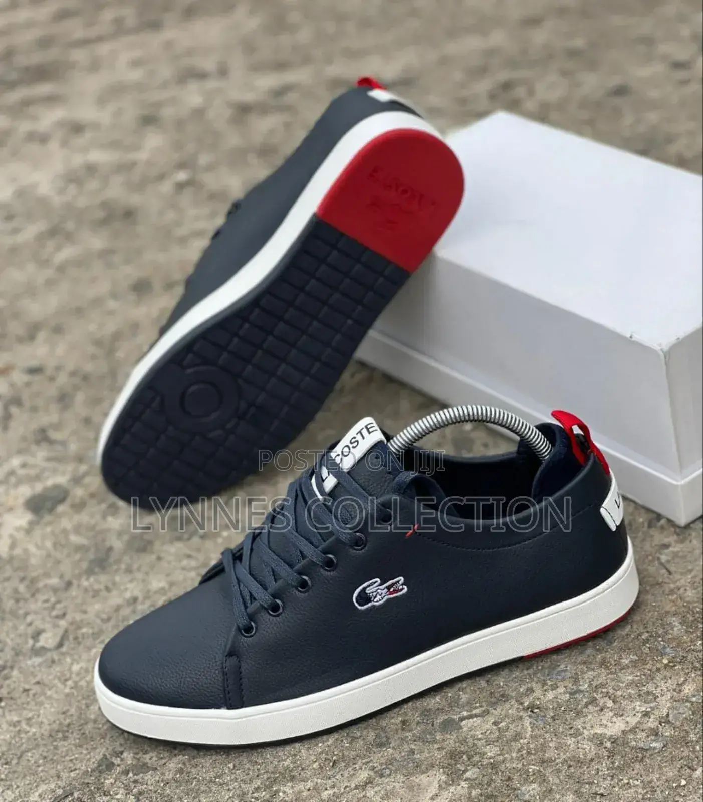 Lacoste Sneakers