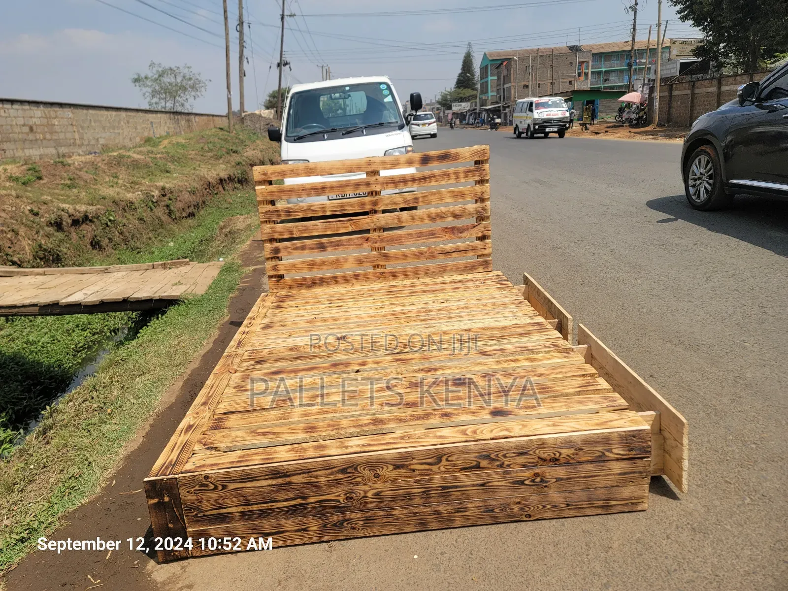 Blazed Pallet Bed - 5*6 With Drawers