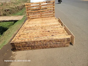 Pallets- 5x6 Pallet Bed With Big Drawers