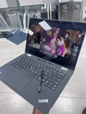 Laptop Lenovo ThinkPad Yoga 370 8GB Intel Core I5 SSD 256GB