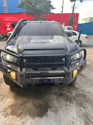 Heavy Duty Front Bull Bar Hilux Revo