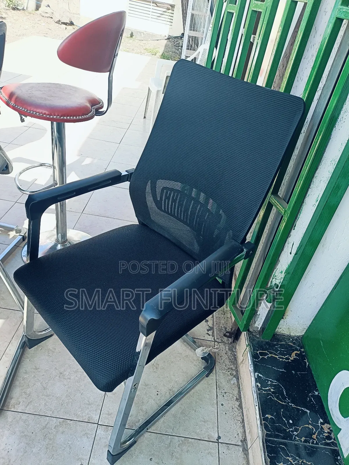 Black Office Chair ✓