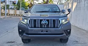 Toyota Land Cruiser Prado 2.8 2018 Gray