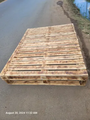 DIY Detachable Pallet Bed - Rustic Pallet Bed - 5x6