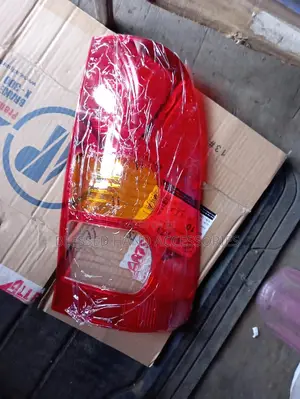 Tail Lens Hillux Vigo 2005