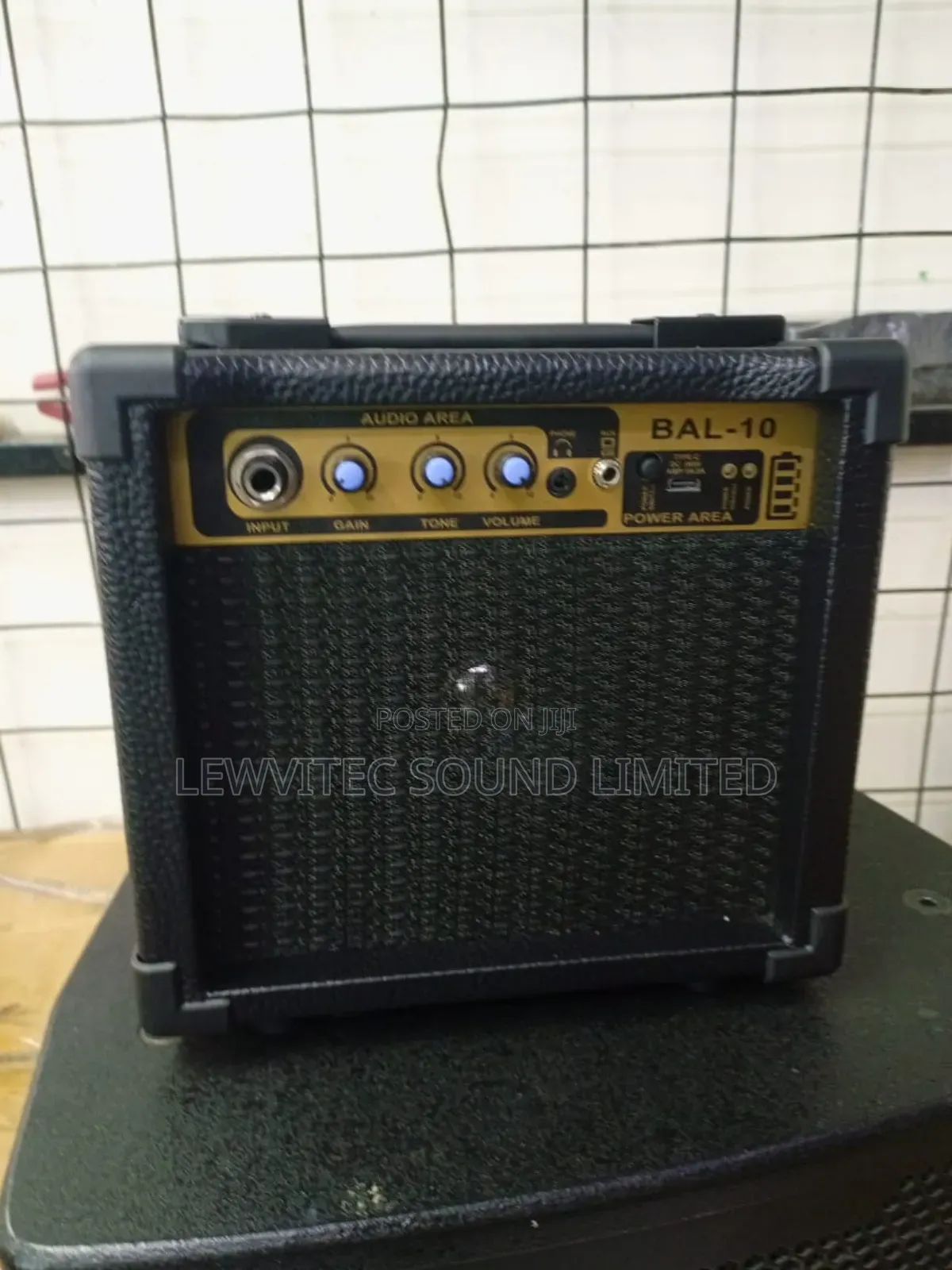 Medium Guitar Combo