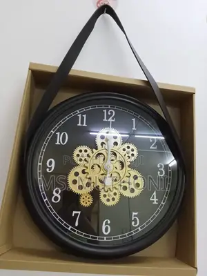 *Rotating Moving Gear Wall Clock*