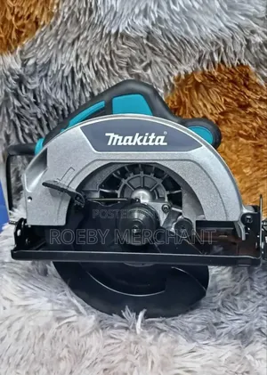 Efficient Makita Circular Saw 7"