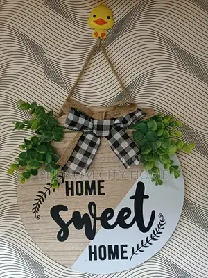 Round Wooden Wall Hanging
