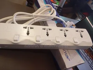 Universal 4-Way Extension Socket