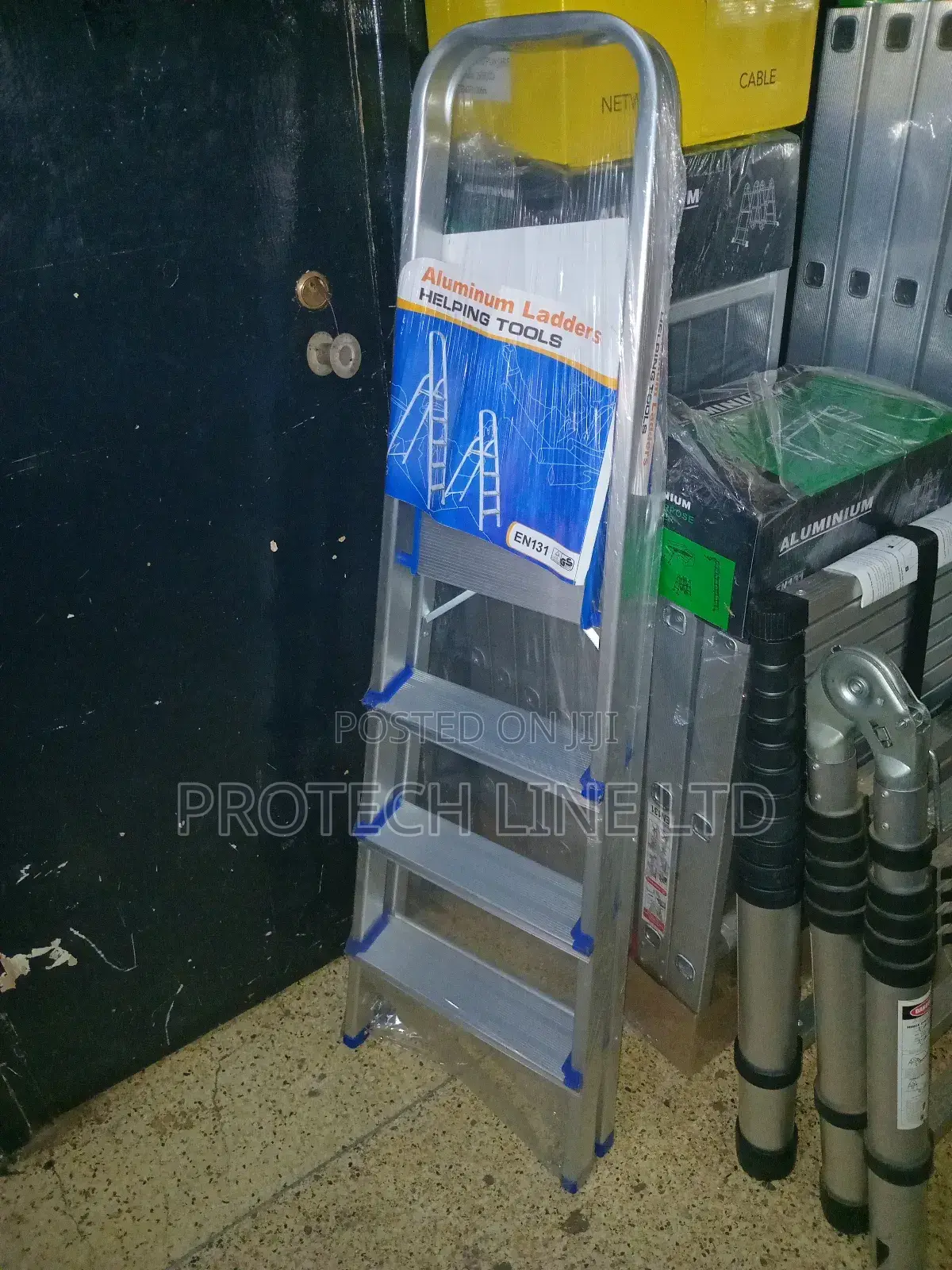 4 Step Foldable Aluminium Ladder