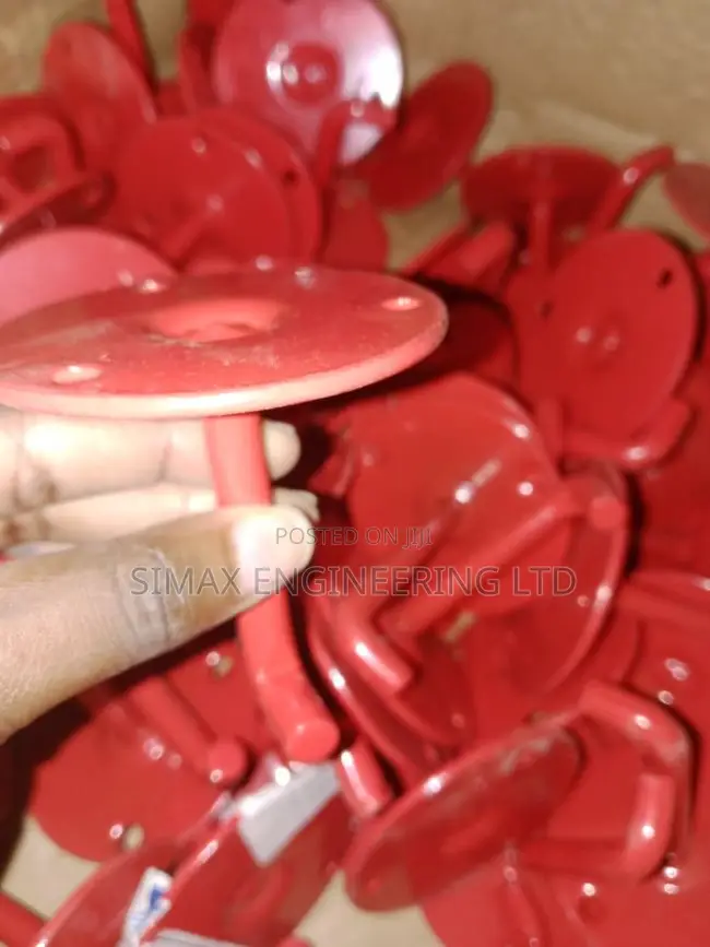 Co2 Wall Brackets- Simax Eng. Ltd.