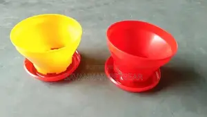 Broiler Chicken Feeders - 4kg Capacity