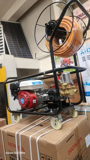 Brand New Spray Pump With Pipe